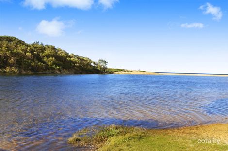 Property photo of 11 Remembrance Drive Wamberal NSW 2260