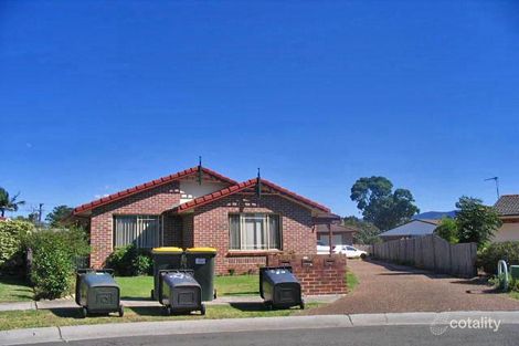 1/8 Brownlee Pl, Albion Park Rail, NSW 2527