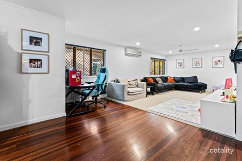 Property photo of 28 Warrawong Street Eastern Heights QLD 4305