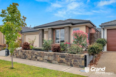 Property photo of 24 Sikes Road Clyde North VIC 3978