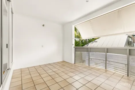 Property photo of 23 Quinton Street Kangaroo Point QLD 4169