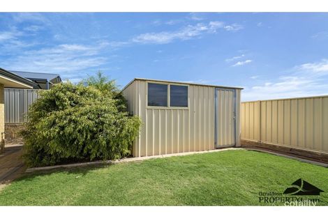 Property photo of 8 Yolanda Edge Wandina WA 6530