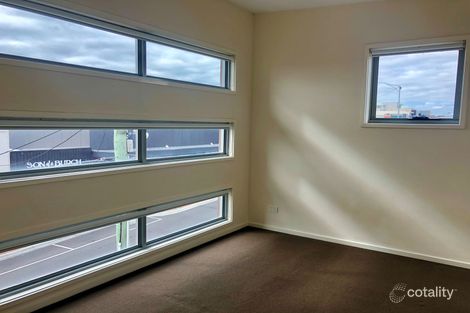 Property photo of 156A McKinnon Road McKinnon VIC 3204