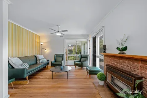 Property photo of 42 First Avenue Rosebud VIC 3939