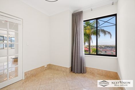 Property photo of 10 Henrietta Court Coogee WA 6166