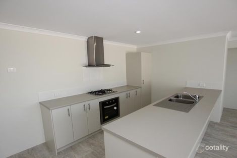 Property photo of 8/19 Muscari Close Seville Grove WA 6112