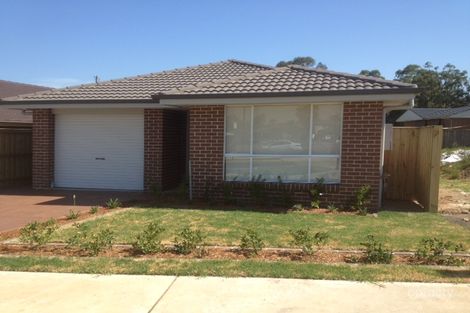 Property photo of 2 Twynam Place Minto NSW 2566