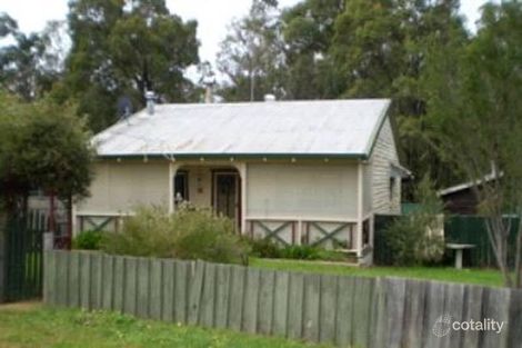 Property photo of 16 Marginata Crescent Dwellingup WA 6213