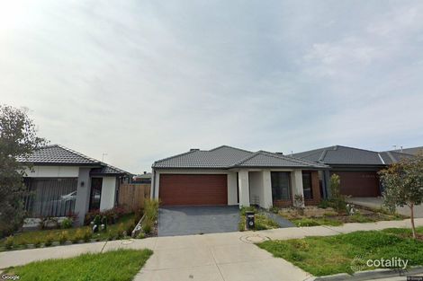 8 Walker Dr, Mickleham, VIC 3064