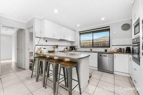 Property photo of 8 Barnes Way Koo Wee Rup VIC 3981