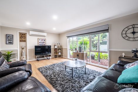 Property photo of 5 Frances Crescent Cranbourne North VIC 3977