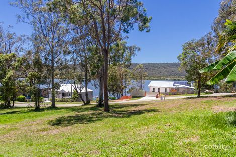 104 Wahine Dr, Russell Island, QLD 4184