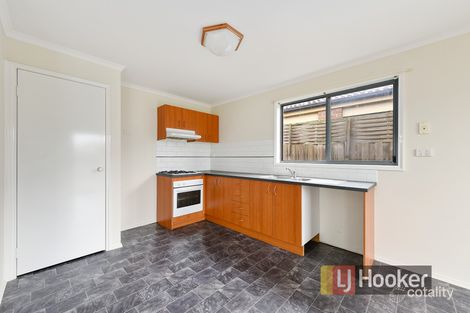 Property photo of 6 Linmac Drive Hampton Park VIC 3976