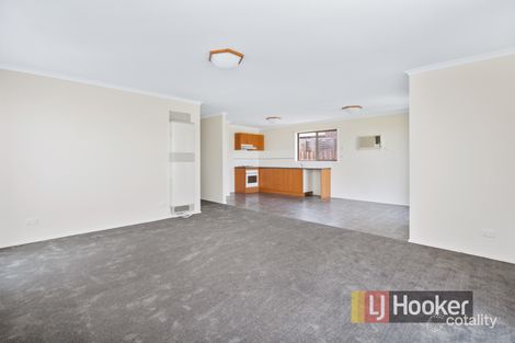 Property photo of 6 Linmac Drive Hampton Park VIC 3976