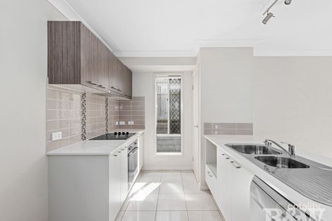 Property photo of 24 Elphinstone Street Doolandella QLD 4077