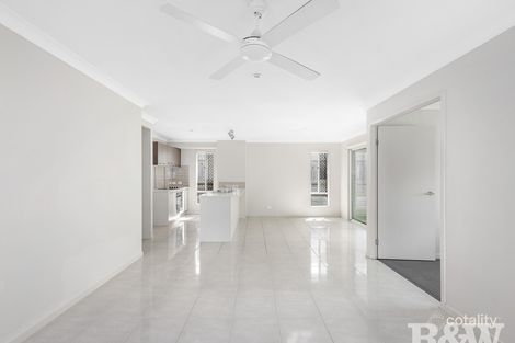 Property photo of 24 Elphinstone Street Doolandella QLD 4077