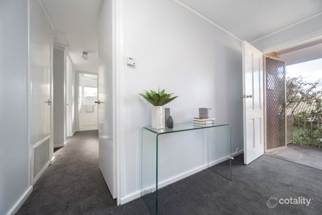 Property photo of 104 Launceston Street Lyons ACT 2606