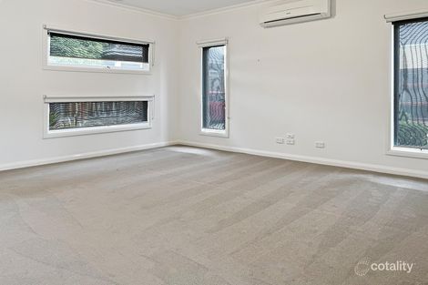 Property photo of 4/12 Lemon Tree Lane Greensborough VIC 3088