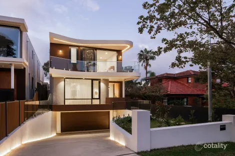 Property photo of 5 Bourmac Avenue Northbridge NSW 2063