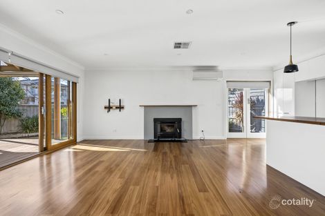 Property photo of 19 Diane Crescent Mooroolbark VIC 3138
