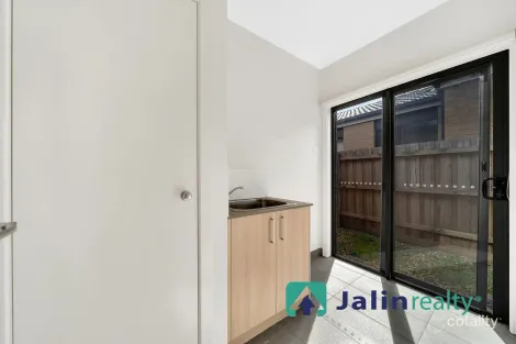 Property photo of 26 Koobush Boulevard Wollert VIC 3750