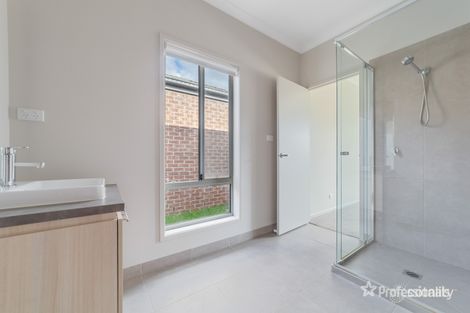 Property photo of 18 Grima Crescent Wyndham Vale VIC 3024