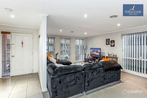 Property photo of 32 Kensington Crescent Altona Meadows VIC 3028