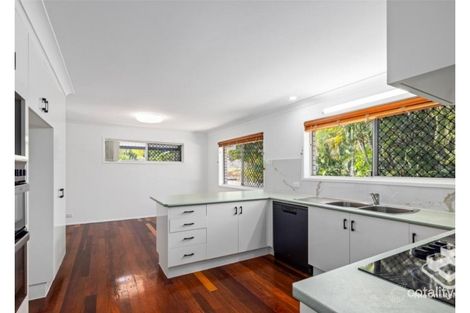 Property photo of 2 Hoffman Street McDowall QLD 4053