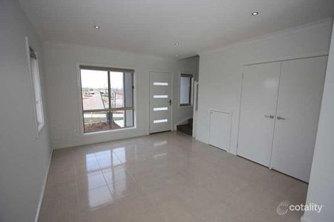 Property photo of 8/10 Bursaria Place Craigieburn VIC 3064