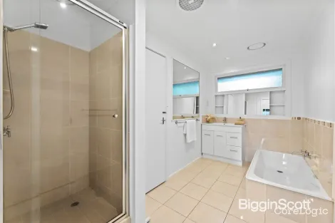 Property photo of 11 Newlyn Close Templestowe VIC 3106