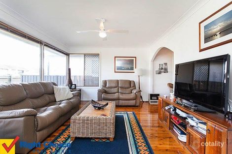 Property photo of 27 Belfast Avenue Warilla NSW 2528