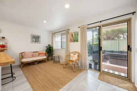 Property photo of 8/9 Lavender Place Fitzgibbon QLD 4018