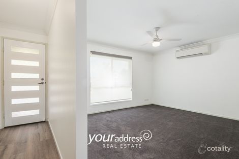Property photo of 39 Cumberland Crescent Heritage Park QLD 4118