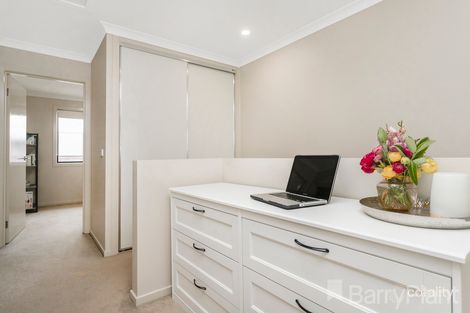 Property photo of 44 Napoli Circuit Greenvale VIC 3059