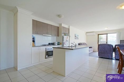 Property photo of 6 Wakenshaw Crescent Pakenham VIC 3810
