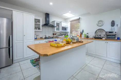 Property photo of 1030 Riddell Road Sunbury VIC 3429