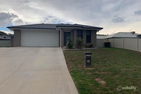 3 Lake Pl, North Tamworth, NSW 2340