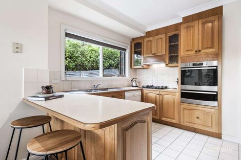 1/2 Braeside Ave, Camberwell, VIC 3124