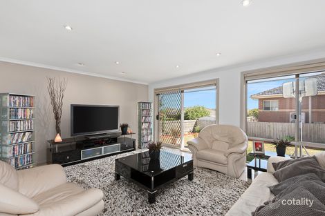 Property photo of 52 Quail Way Rowville VIC 3178