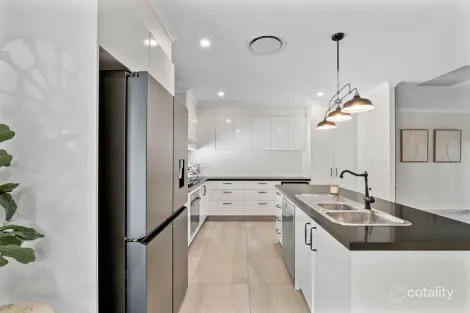 Property photo of 27 Kookaburra Drive Palmview QLD 4553