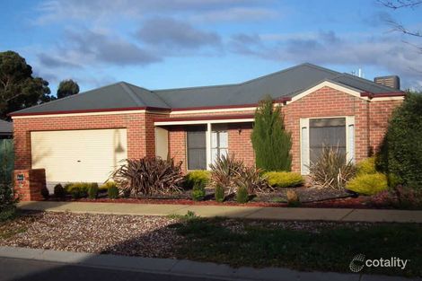 Property photo of 18 Parkway Drive Strathfieldsaye VIC 3551