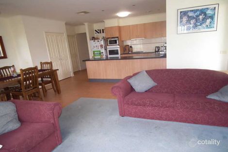 Property photo of 18 Parkway Drive Strathfieldsaye VIC 3551