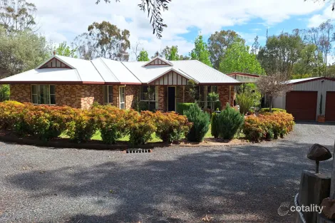 1 Pioneers Pde, Stanthorpe, QLD 4380