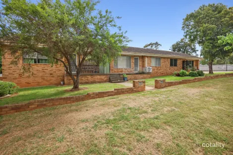 2/57 Northcott Pde, Mount Austin, NSW 2650