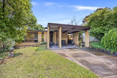 4 Domino Ct, Wheelers Hill, VIC 3150
