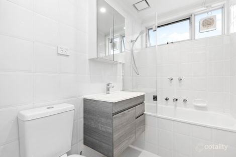 Property photo of 11/102-104 Millswyn Street South Yarra VIC 3141