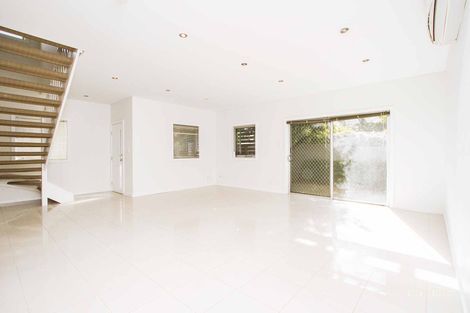 Property photo of 1/186 Newbridge Road Moorebank NSW 2170