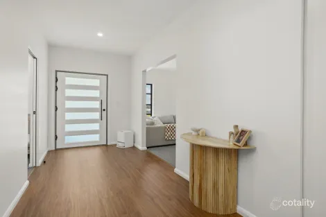 Property photo of 22 Viewmont Way Old Bar NSW 2430