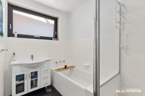 Property photo of 10 Mackenzie Street Hackett ACT 2602