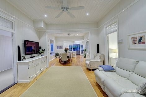 Property photo of 62 Railway Parade Norman Park QLD 4170